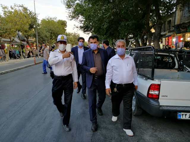 بازدید دکتر قائدی رئیس کمیسیون عمران، حمل و نقل و ترافیک شورای اسلامی شهر شیراز از وضعیت ترافیکی برخی معابر شهری به منظور ارائه راهکار برای بهبود عبور و مرور