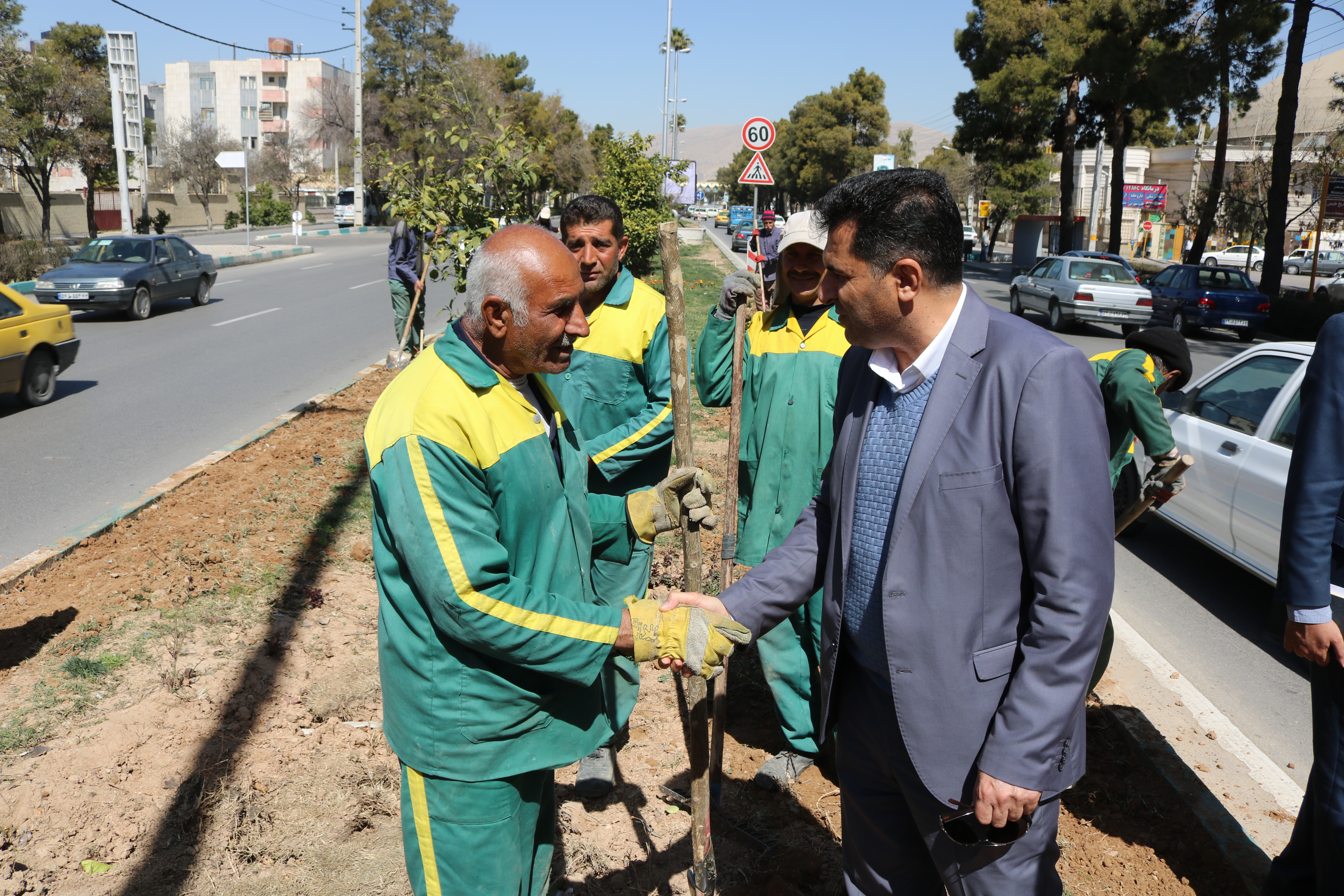 تمام تلاشمان ایجاد تصویر خوشایند درذهن مراجعه کنندگان به کلانشهر شیراز است