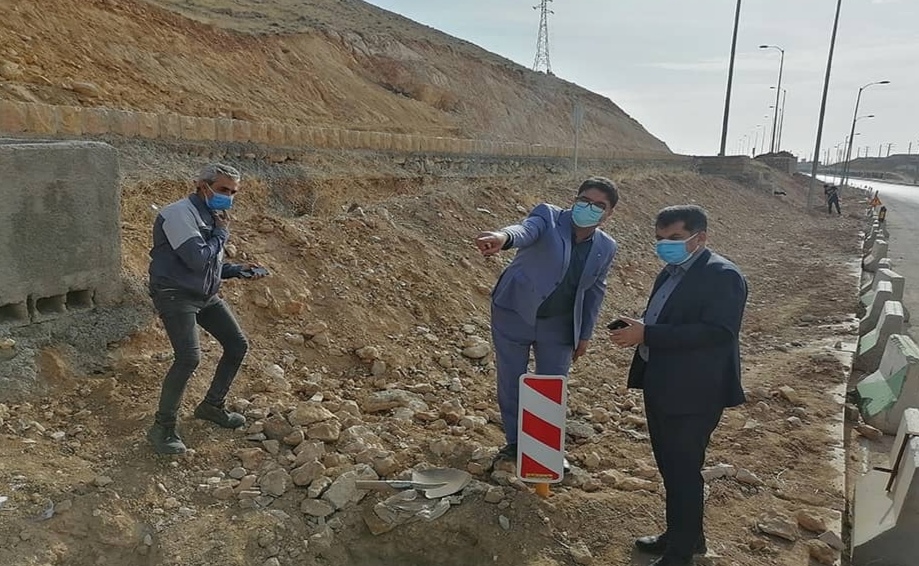 بازدید دکتر قائدی از روند رفع مشکل روشنایی بزرگراه شهید سلیمانی